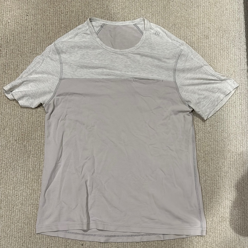 Lululemon Light Gray Tee Shirt size L